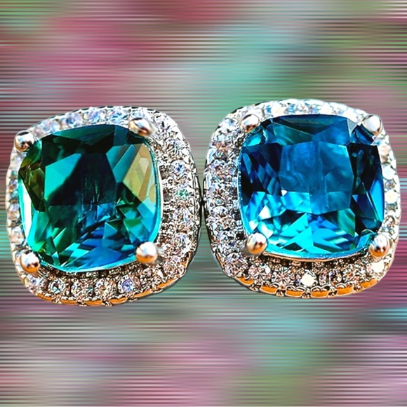 NEW Dual Tone Green / Sky Blue Simulated Topaz Cushion Cut Stud Earrings - Picture 3 of 16